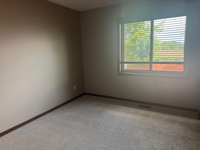 7442 Large Avenue NE, Albertville, MN 55301