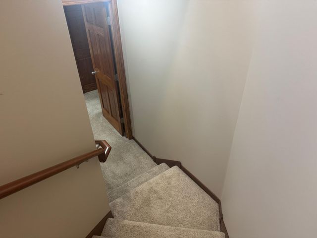 7442 Large Avenue NE, Albertville, MN 55301