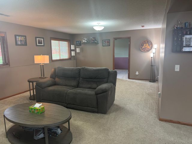 7442 Large Avenue NE, Albertville, MN 55301