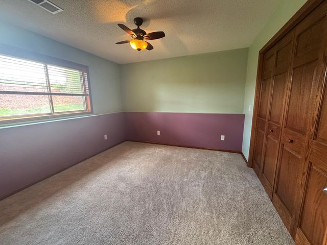 7442 Large Avenue NE, Albertville, MN 55301