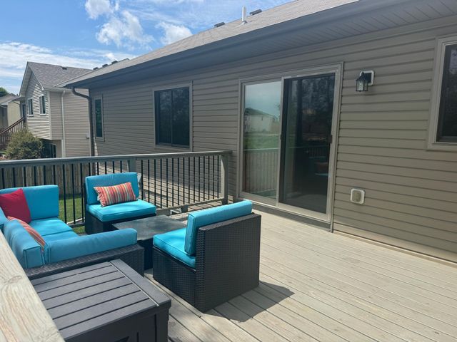 7442 Large Avenue NE, Albertville, MN 55301