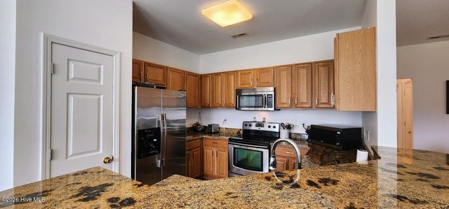 102 Borough Nest Drive, Swansboro, NC 28584