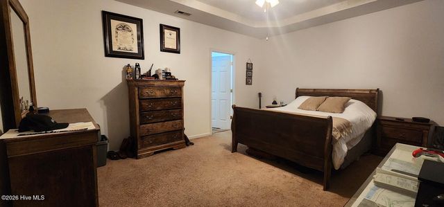 102 Borough Nest Drive, Swansboro, NC 28584