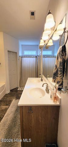 102 Borough Nest Drive, Swansboro, NC 28584