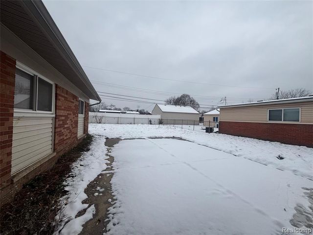 25638 Filmore Street, Taylor, MI 48180