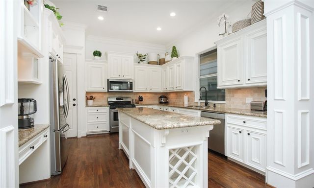 1330 W 25th Street C, Houston, TX 77008