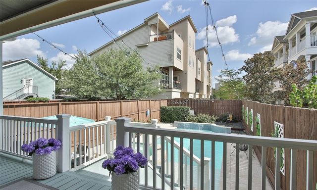 1330 W 25th Street C, Houston, TX 77008