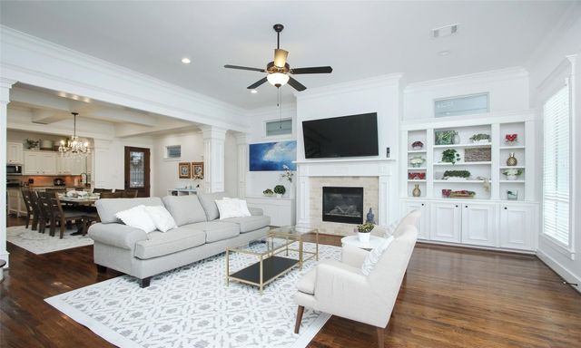 1330 W 25th Street C, Houston, TX 77008
