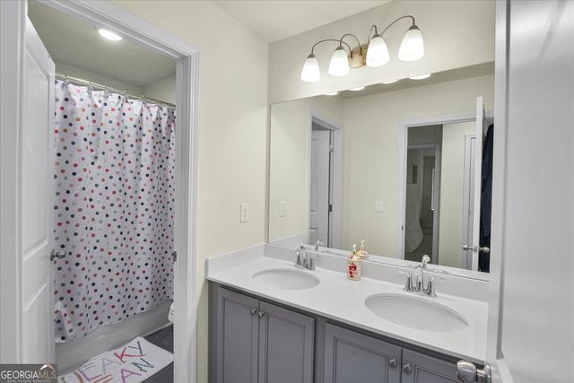 4026 Riverchess Lane SW, Atlanta, GA 30331
