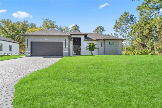 3013 14th St W,, Lehigh Acres, FL 33971