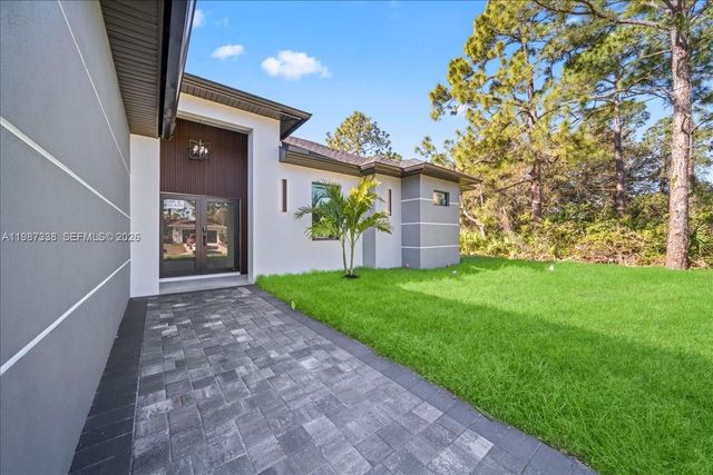 3013 14th St W,, Lehigh Acres, FL 33971