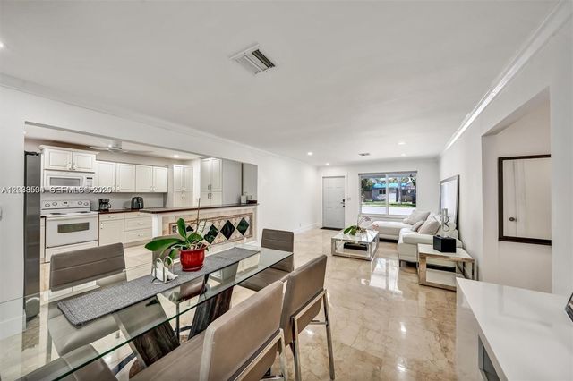 814 NE 4th Street, Hallandale Beach, FL 33009