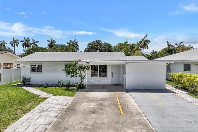 814 NE 4th Street, Hallandale Beach, FL 33009