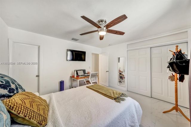 814 NE 4th Street, Hallandale Beach, FL 33009
