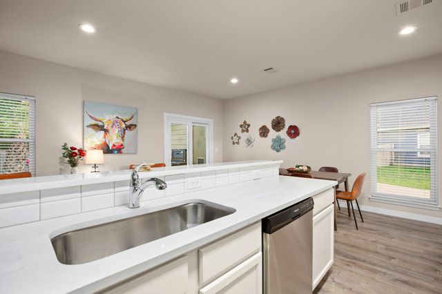 2534 Georgian DR, Georgetown, TX 78626