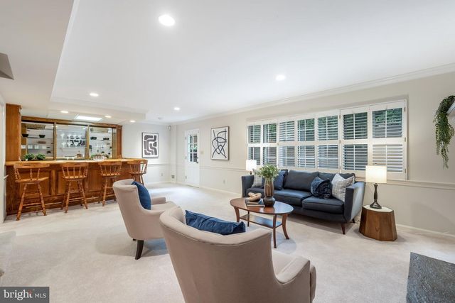 6207 CHERYL DR, Falls Church, VA 22044