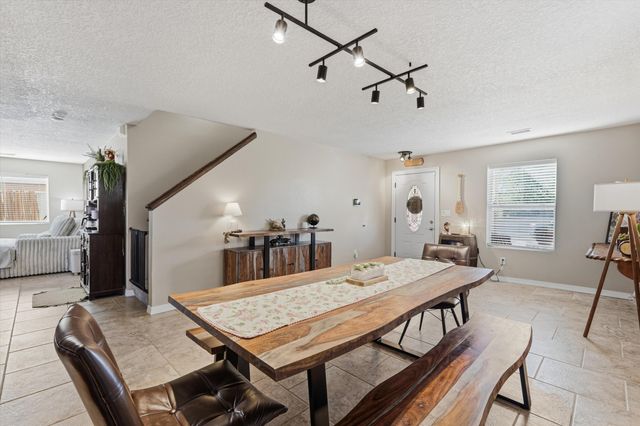 1845 Round Up Drive NE, Rio Rancho, NM 87144