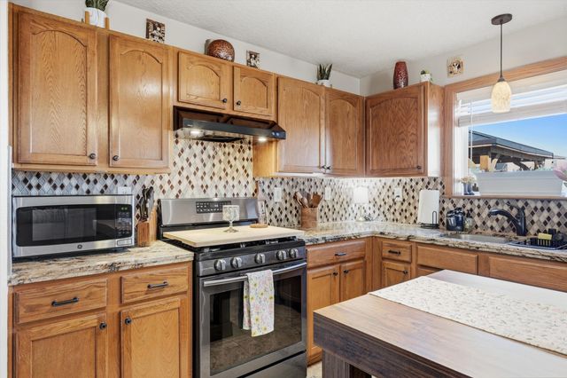 1845 Round Up Drive NE, Rio Rancho, NM 87144