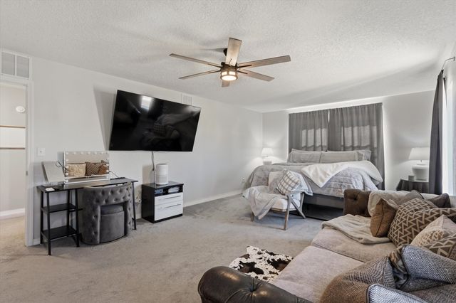 1845 Round Up Drive NE, Rio Rancho, NM 87144