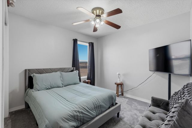 1845 Round Up Drive NE, Rio Rancho, NM 87144
