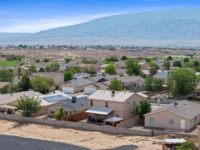 1845 Round Up Drive NE, Rio Rancho, NM 87144