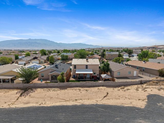 1845 Round Up Drive NE, Rio Rancho, NM 87144