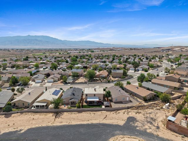 1845 Round Up Drive NE, Rio Rancho, NM 87144
