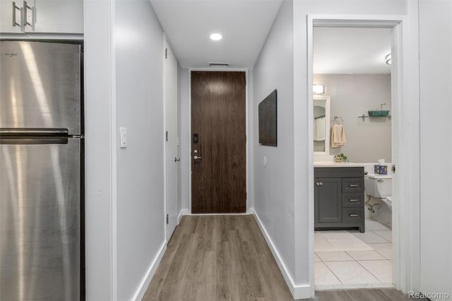 8200 E Jefferson Avenue 506, Detroit, MI 48214