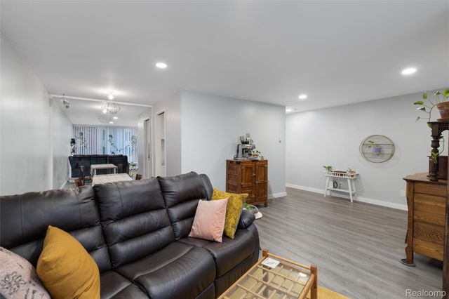 8200 E Jefferson Avenue 506, Detroit, MI 48214