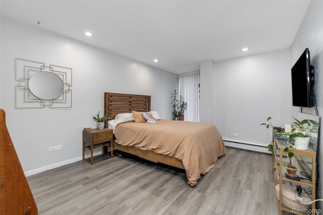 8200 E Jefferson Avenue 506, Detroit, MI 48214