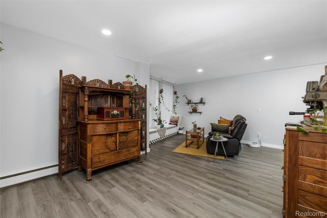 8200 E Jefferson Avenue 506, Detroit, MI 48214