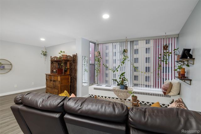 8200 E Jefferson Avenue 506, Detroit, MI 48214