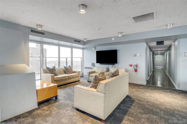 8200 E Jefferson Avenue 506, Detroit, MI 48214