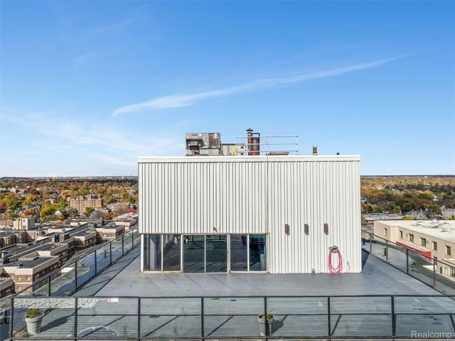 8200 E Jefferson Avenue 506, Detroit, MI 48214