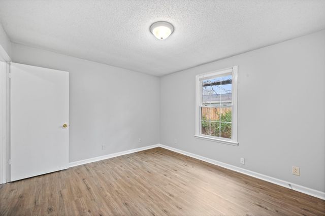 703 Power St Apt C, Clarksville, TN 37042