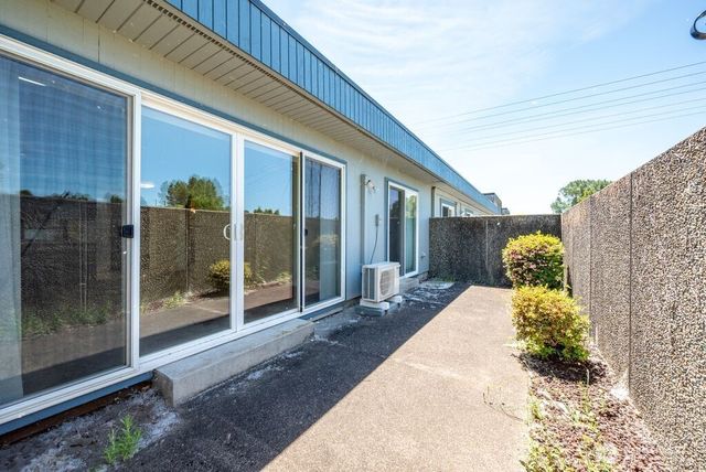 745 Marine View Drive, Longview, WA 98632