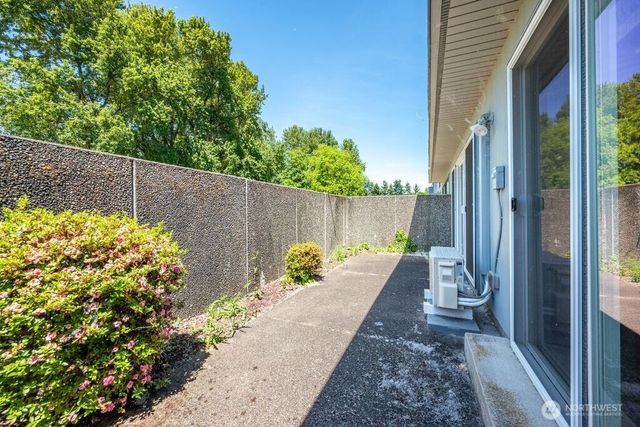 745 Marine View Drive, Longview, WA 98632