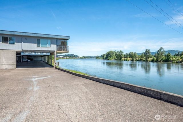 745 Marine View Drive, Longview, WA 98632