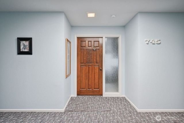 745 Marine View Drive, Longview, WA 98632