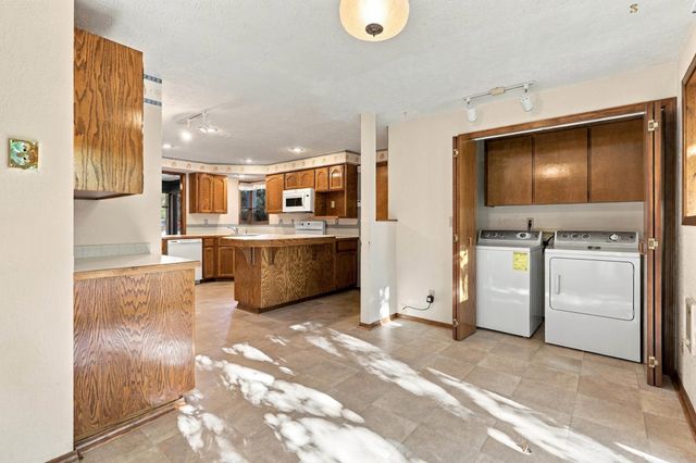 2110 E 56th Ct, Spokane, WA 99223