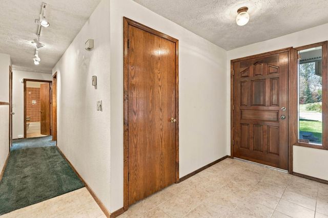 2110 E 56th Ct, Spokane, WA 99223
