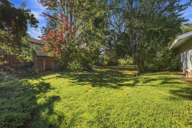 2110 E 56th Ct, Spokane, WA 99223