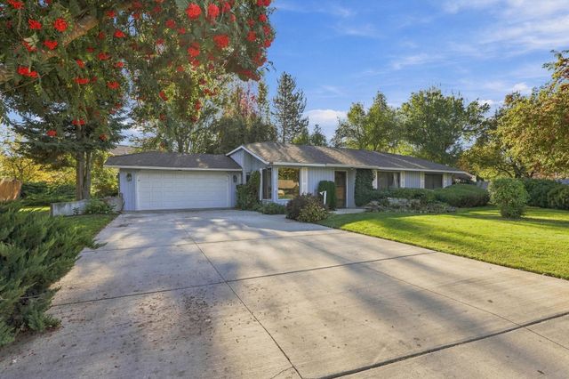 2110 E 56th Ct, Spokane, WA 99223