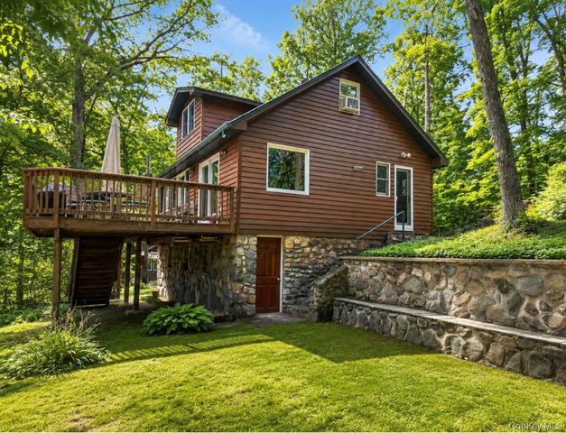 53 Wah Ta Wah Drive, Greenwood Lake, NY 10925