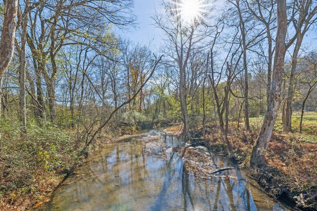 1277 Campbellsville Pike, Lynnville, TN 38472