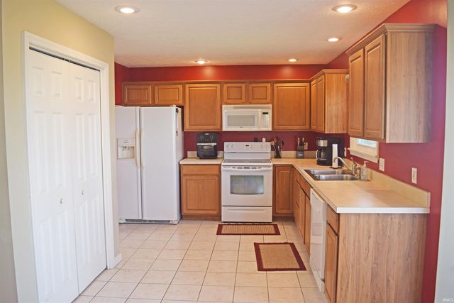 8308 Hazel Court, Evansville, IN 47725