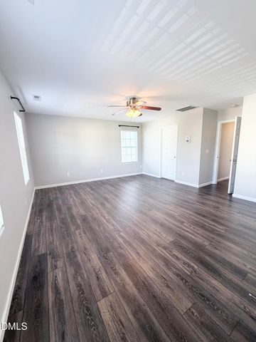 720 Stackhurst Way Way, Wake Forest, NC 27587