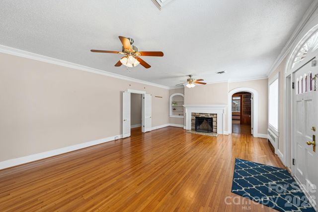729 Montgomery Avenue, Albemarle, NC 28001