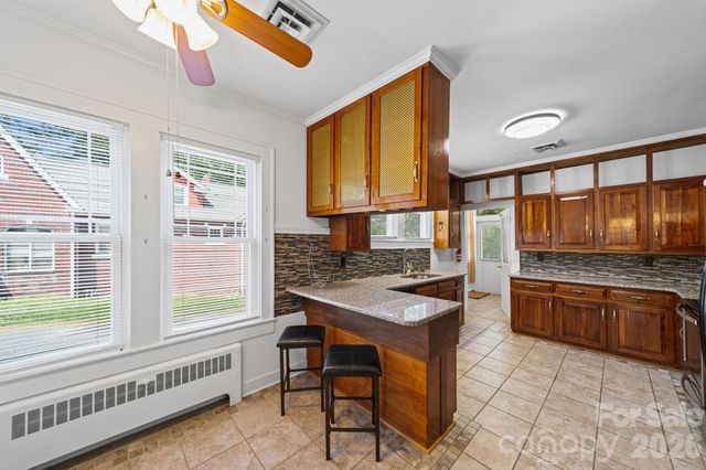 729 Montgomery Avenue, Albemarle, NC 28001