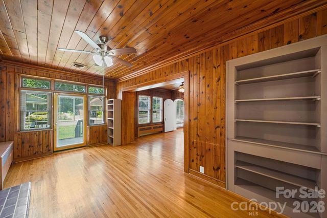 729 Montgomery Avenue, Albemarle, NC 28001